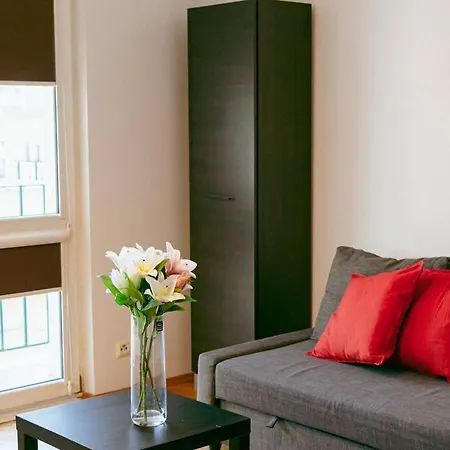 Jasna Studio. Centric Location In The Heart Of * ורשה